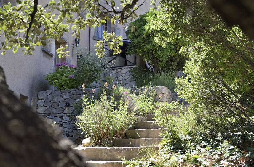 Résidence Les Garrigues de la Vallée des Baux | Fédération des Parcs ...